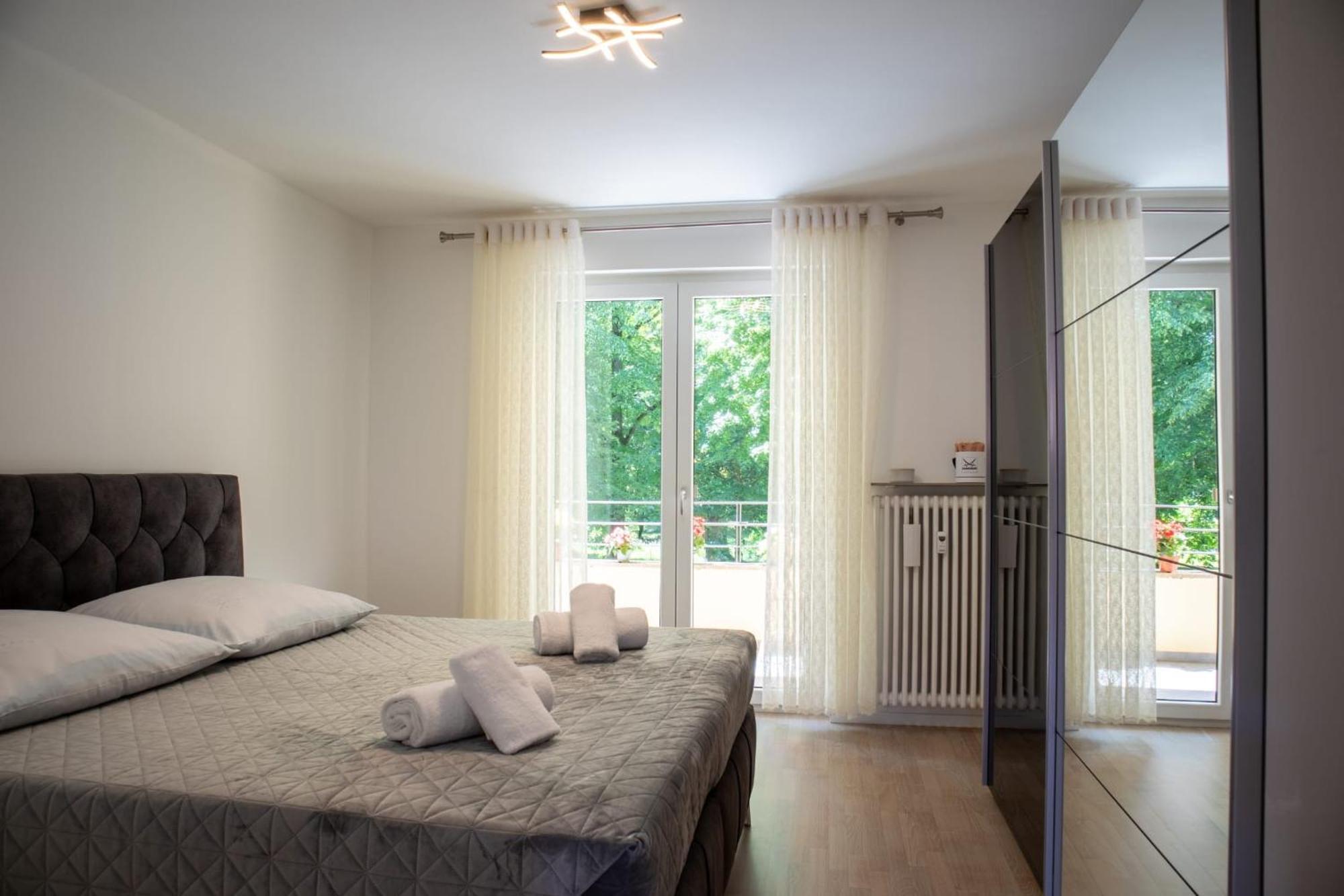 Mega Lux Apartment 埃斯林根 外观 照片